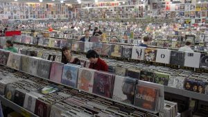 Lire la suite à propos de l’article Soldes vinyle : c’est parti ! Soldes été 2015