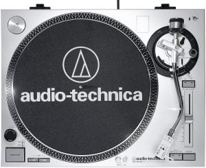 Lire la suite à propos de l’article Audio Technica AT LP 120 USB (Test)