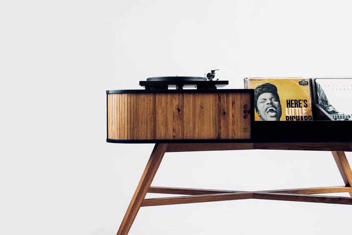 Lire la suite à propos de l’article Table vinyle HRDL