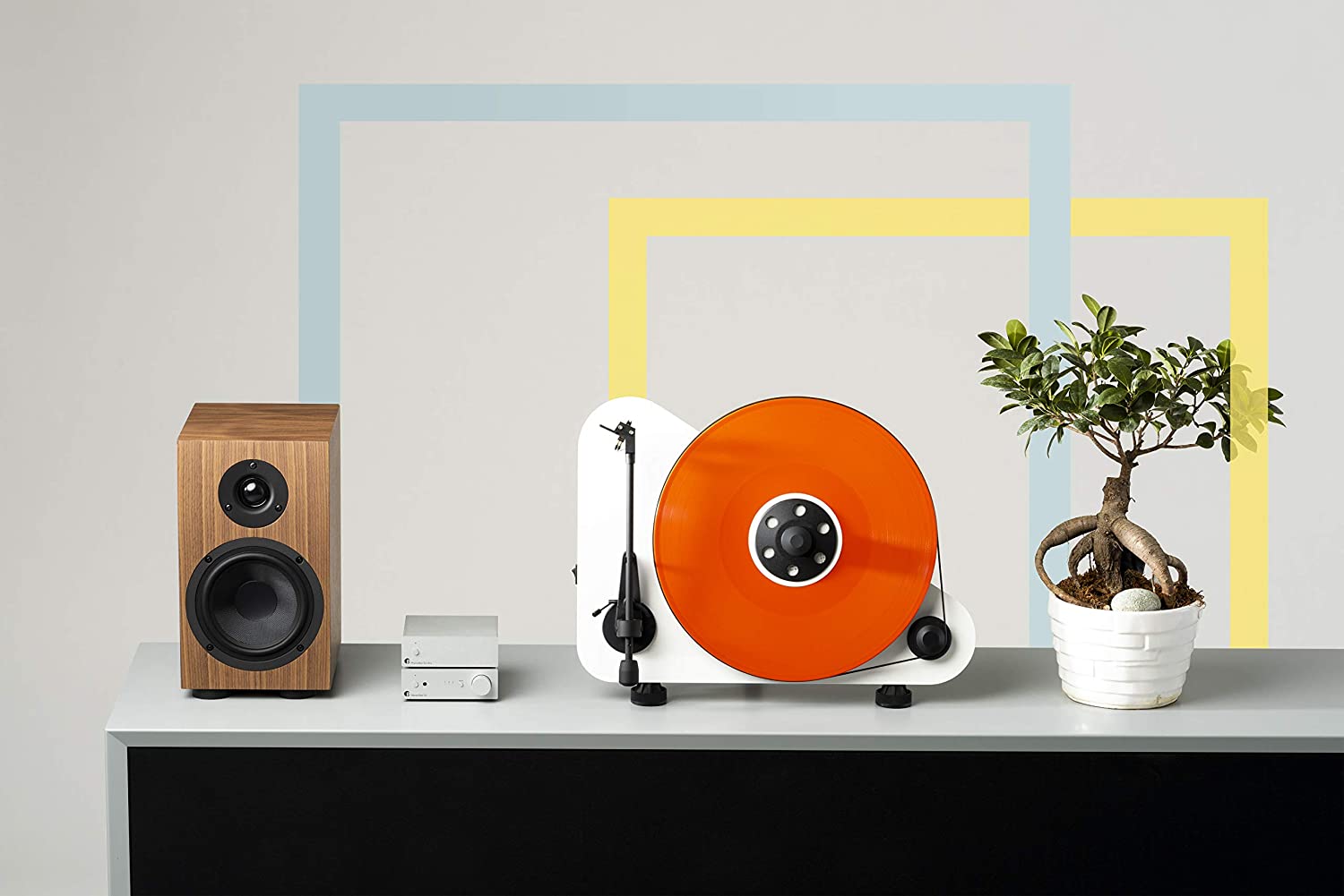 Lire la suite à propos de l’article Platine vinyle verticale : laquelle choisir ?